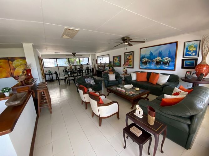 Casa en venta en Castillogrande, Cartagena · foto 2 de 7