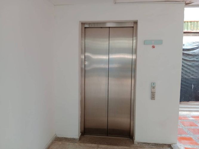 Edificio en arriendo en La Matuna, Cartagena, 1475 m² · foto 2 de 14