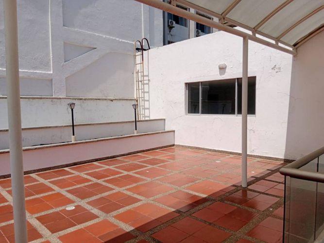 Edificio en arriendo en La Matuna, Cartagena, 1475 m² · foto 13 de 14