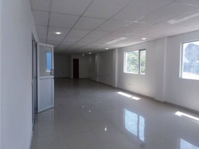 Edificio en arriendo en Torices, Cartagena, 498 m² · foto 2 de 10