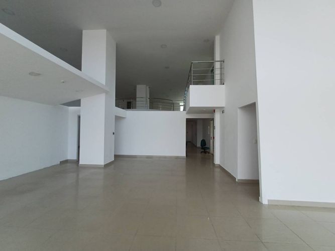 Edificio en arriendo en Alcibia, Cartagena, 3284 m² · foto 2 de 24