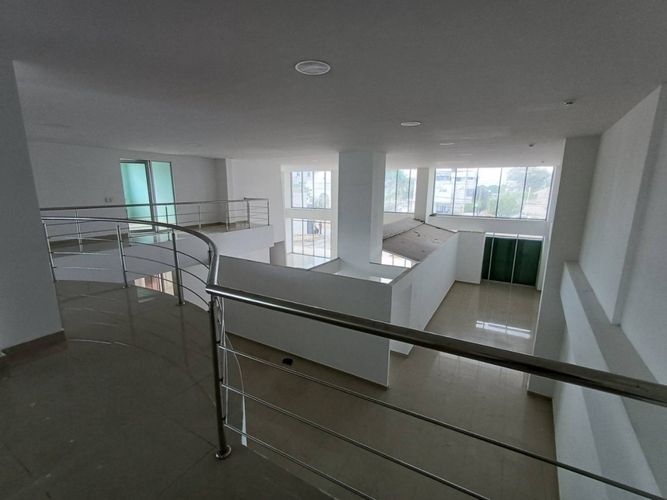 Edificio en arriendo en Alcibia, Cartagena, 3284 m² · foto 4 de 24