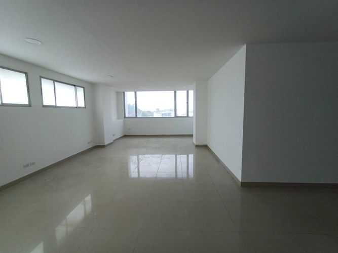 Edificio en arriendo en Alcibia, Cartagena, 3284 m² · foto 7 de 24
