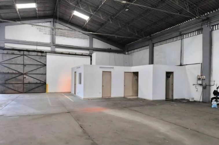 Bodega en arriendo en El Bosque, Cartagena, 2000 m² · foto 2 de 7