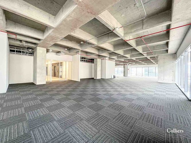 Oficina en arriendo en Villa Carlota, Medellín, 1730 m² · foto 4 de 10