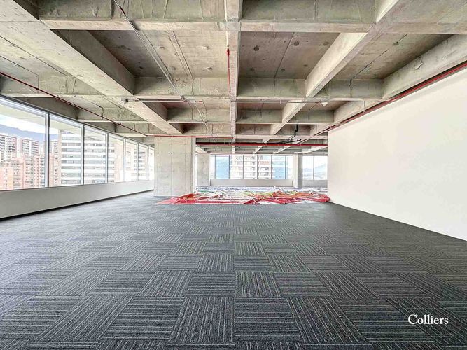 Oficina en arriendo en Villa Carlota, Medellín, 1730 m² · foto 7 de 10