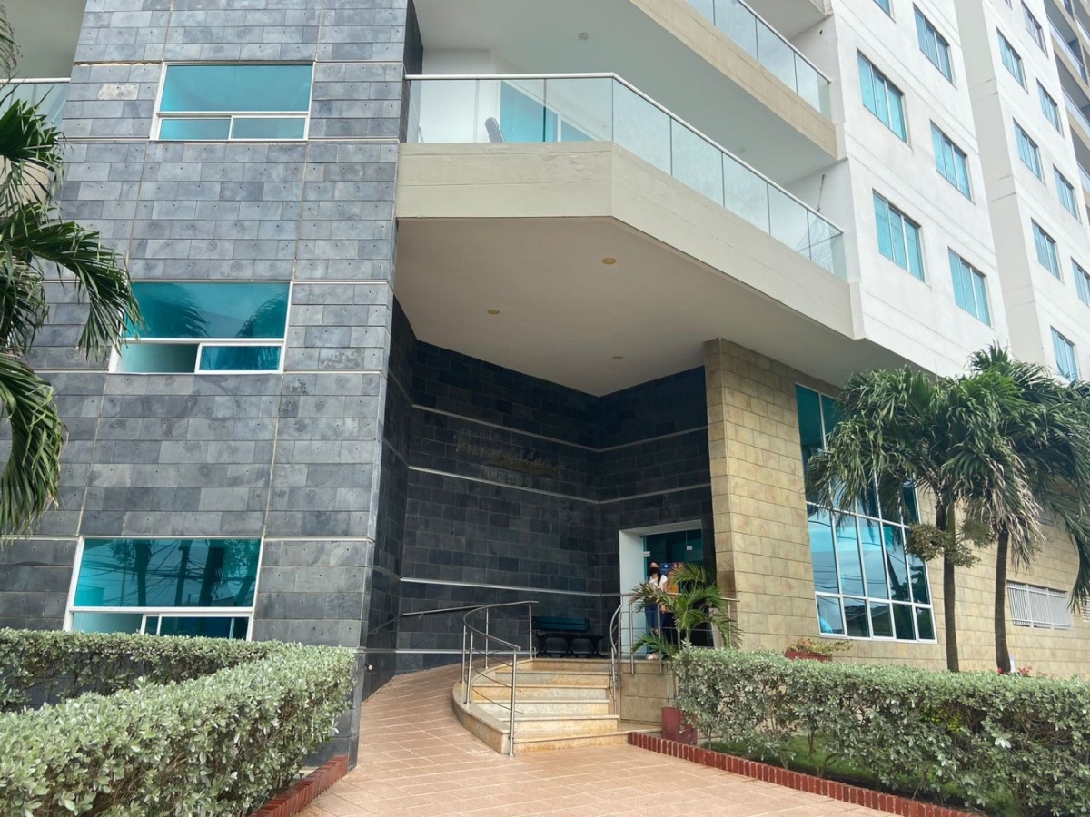 Apartamento en venta en Crespo, Cartagena · foto 3 de 15