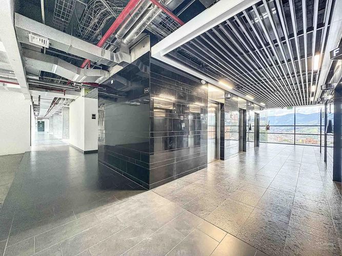 Oficina en arriendo en Vía Las Palmas, Envigado, 1888 m² · foto 18 de 21