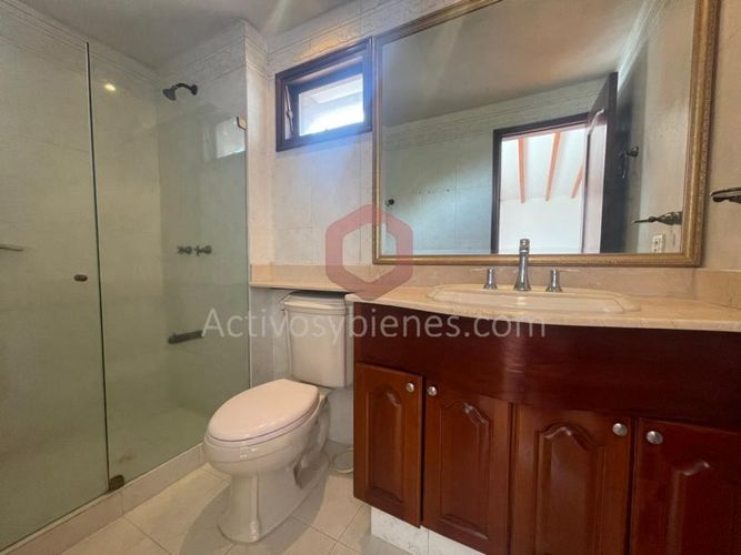 Casa de 4 alcobas en venta en Vía Las Palmas, Medellín · foto 13 de 24