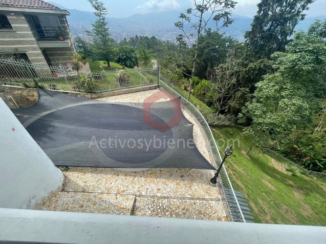 Casa de 4 alcobas en venta en Vía Las Palmas, Medellín · foto 23 de 24