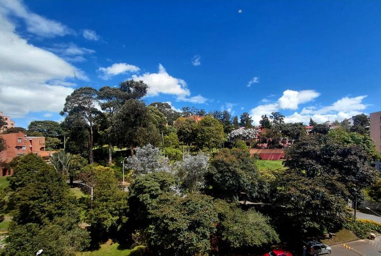 Apartamento de 3 alcobas en venta en Club De Los Lagartos, Bogotá, 196 m² · foto 2 de 24