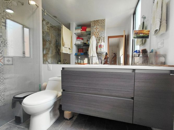 Apartamento de 3 alcobas en venta en Club De Los Lagartos, Bogotá, 196 m² · foto 13 de 24