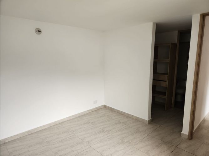 Apartamento de 3 alcobas en venta en Hato Viejo, Bello, 73 m² · foto 4 de 15