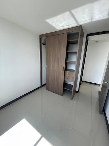 Apartamento en arriendo en Rionegro · foto 9 de 16