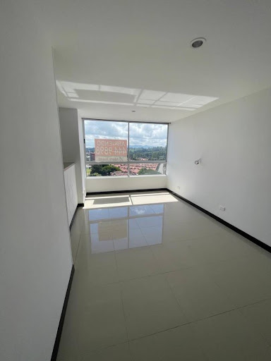 Apartamento en arriendo en Rionegro · foto 10 de 16