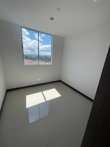 Apartamento en arriendo en Rionegro · foto 11 de 16
