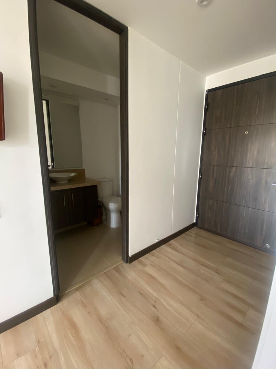 Apartamento en venta en Alcala, Mosquera · foto 12 de 14
