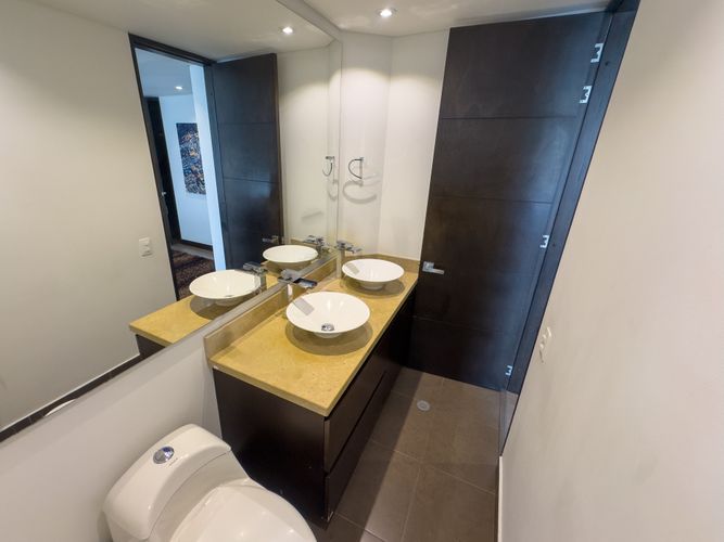 Apartamento de 3 alcobas en venta en San Patricio, Bogotá, 175 m² · foto 6 de 10