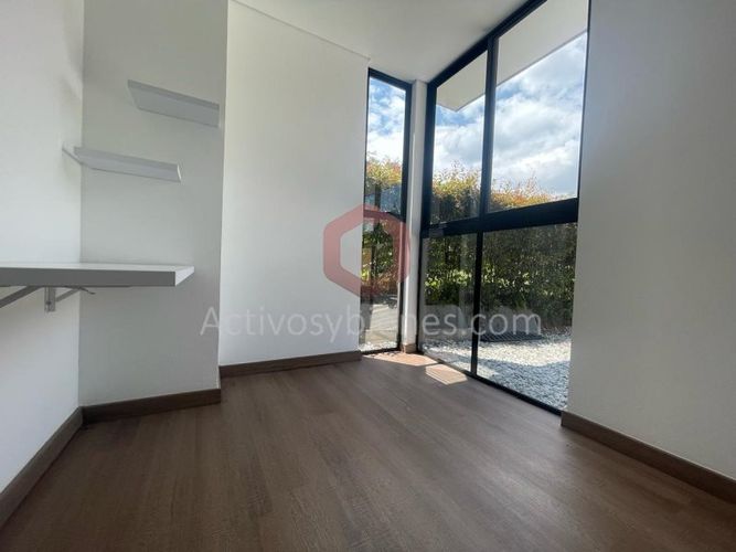 Casa de 4 alcobas en venta en El Porvenir, Rionegro, 182 m² · foto 14 de 24