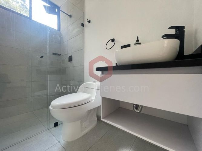 Casa de 4 alcobas en venta en El Porvenir, Rionegro, 182 m² · foto 15 de 24