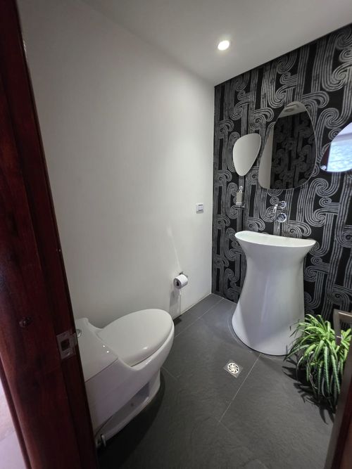 Apartamento de 3 alcobas en venta en Altos Del Poblado, Medellín, 227 m² · foto 7 de 13
