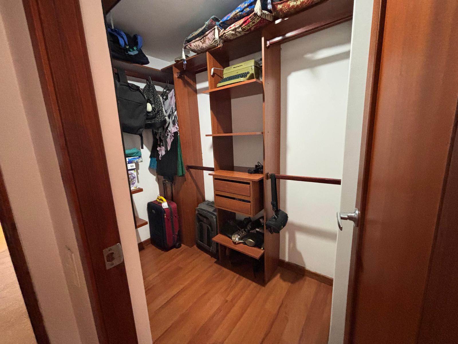 Apartamento en venta en El Poblado, Medellín · foto 9 de 13