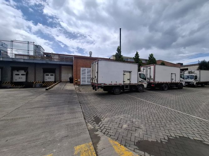 Bodega en arriendo en Siberia, Cota, 4000 m² · foto 2 de 15