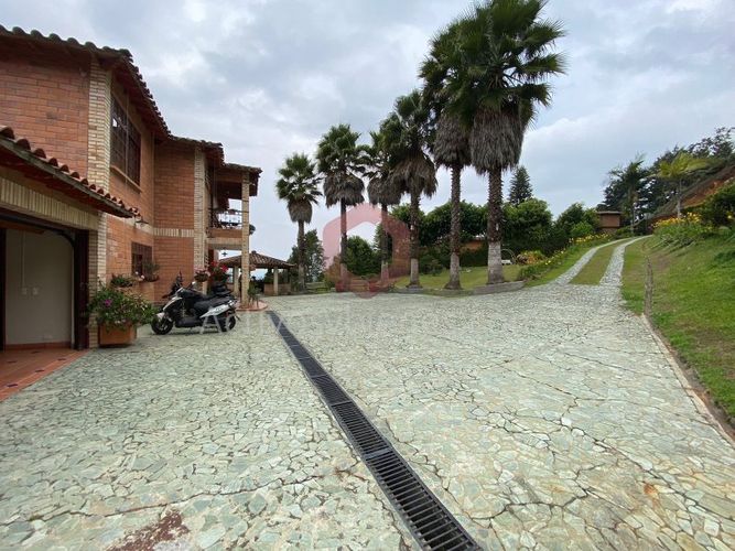 Casa de 3 alcobas en venta en El Porvenir, Rionegro · foto 3 de 24