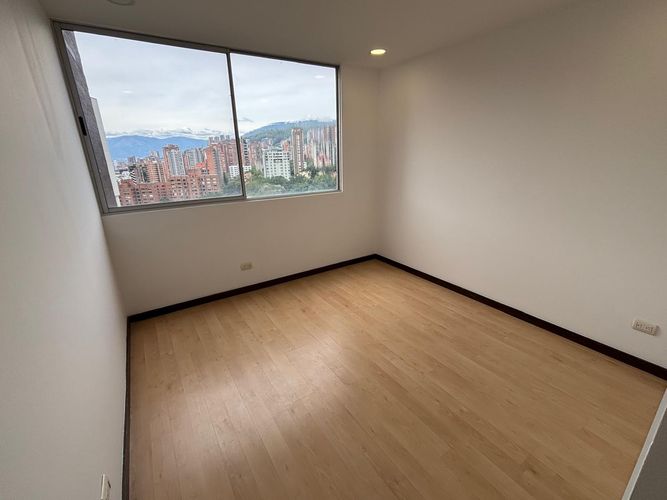 Apartamento de 3 alcobas en venta en El Poblado, Medellín, 114 m² · foto 5 de 11