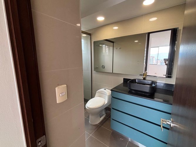 Apartamento de 3 alcobas en venta en El Poblado, Medellín, 114 m² · foto 11 de 11