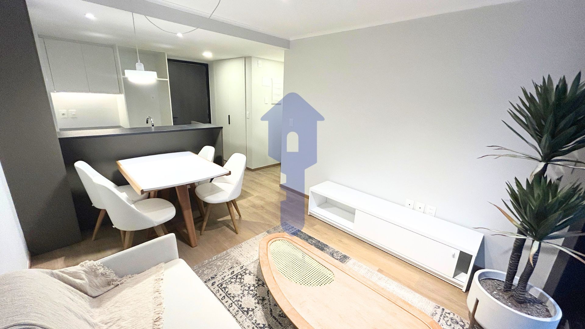 Venta apartamento un dormitorio con patio, Cordón Sur - Mehr