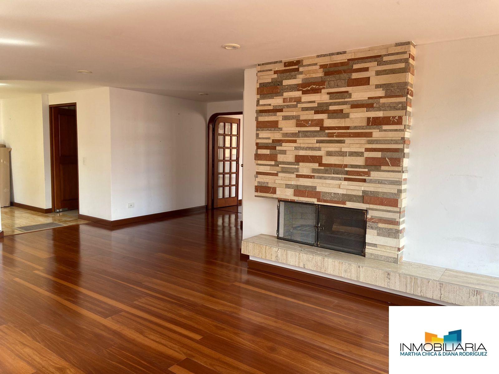 Apartamento en venta en Chico Norte, Bogotá · foto 2 de 24