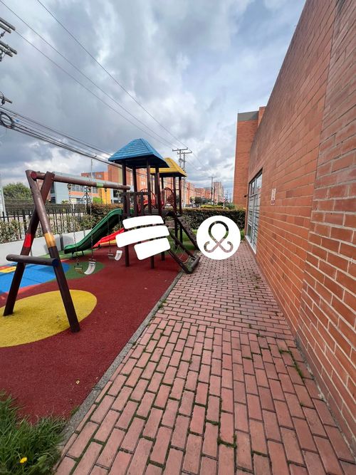 Apartamento de 3 alcobas en venta en Isla Del Sol, Bogotá, 52 m² · foto 14 de 15