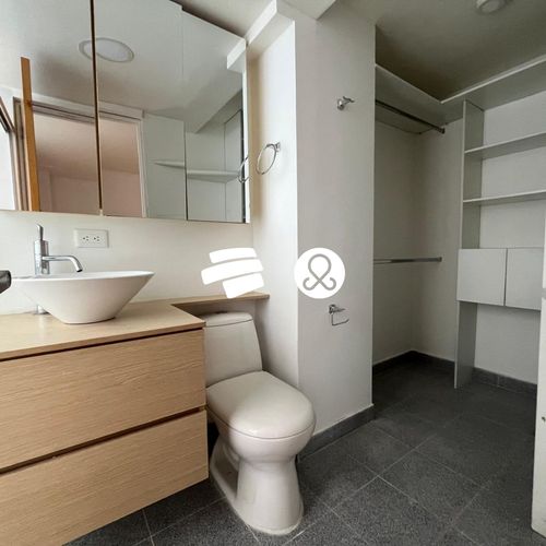 Apartamento de 3 alcobas en venta en El Poblado, Medellín, 101 m² · foto 9 de 16