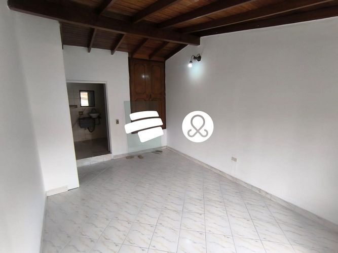 Casa de 5 alcobas en venta en Estadio, Medellín, 247 m² · foto 12 de 24