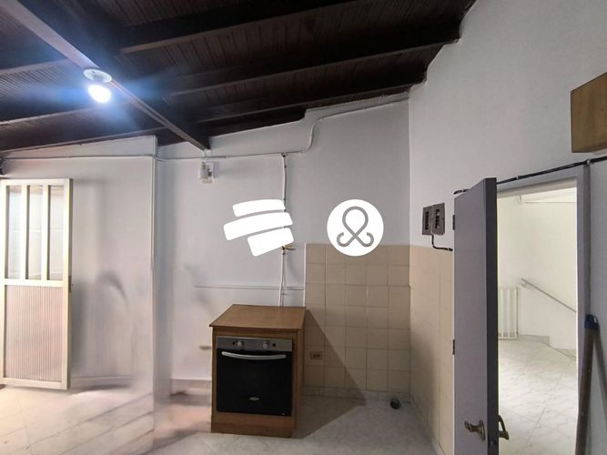 Casa de 5 alcobas en venta en Estadio, Medellín, 247 m² · foto 17 de 24
