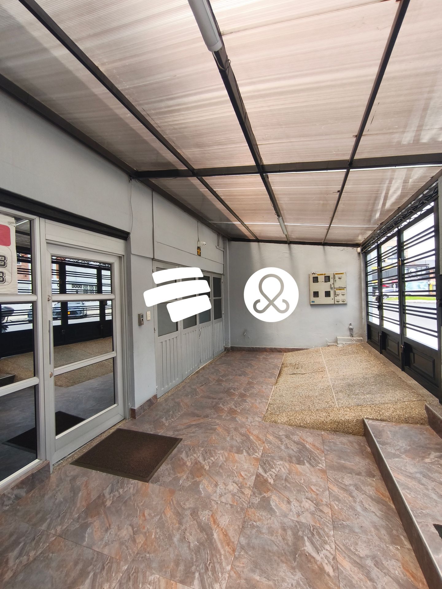 Casa en venta en Fontibon, Bogotá · foto 3 de 20