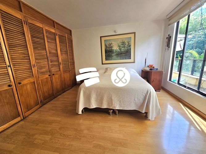 Apartamento de 4 alcobas en venta en Los Naranjos, Medellín, 200 m² · foto 14 de 17