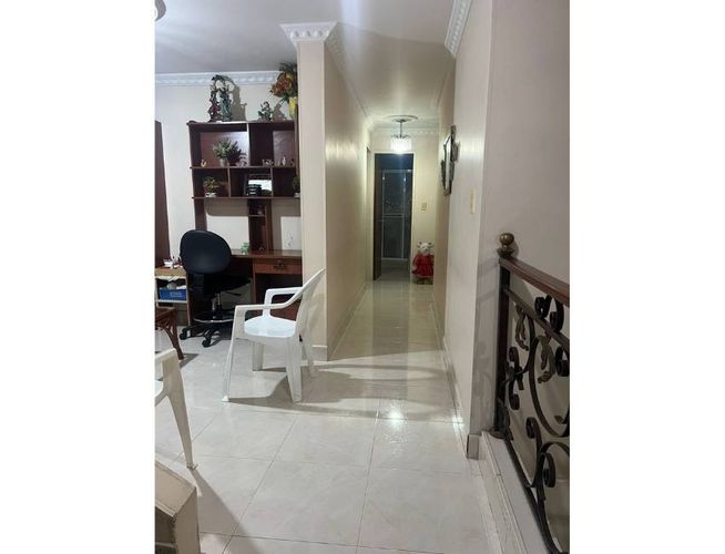 Casa de 6 alcobas en venta en San Alonso, Bucaramanga, 343 m² · foto 2 de 19