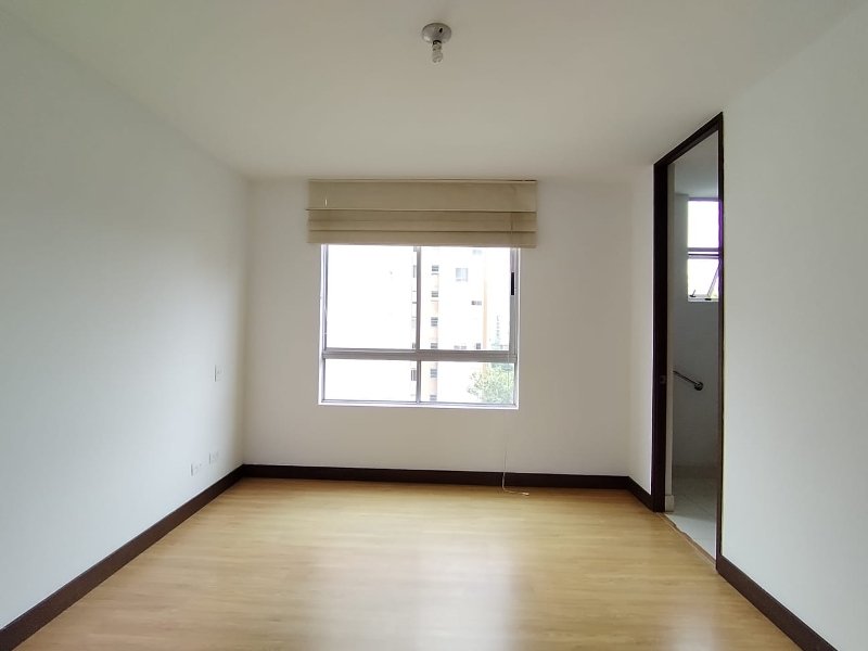 Apartamento en venta en Loma De Las Brujas, Envigado · foto 5 de 18