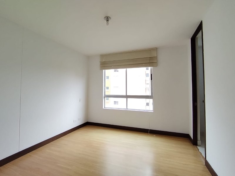 Apartamento en venta en Loma De Las Brujas, Envigado · foto 7 de 18