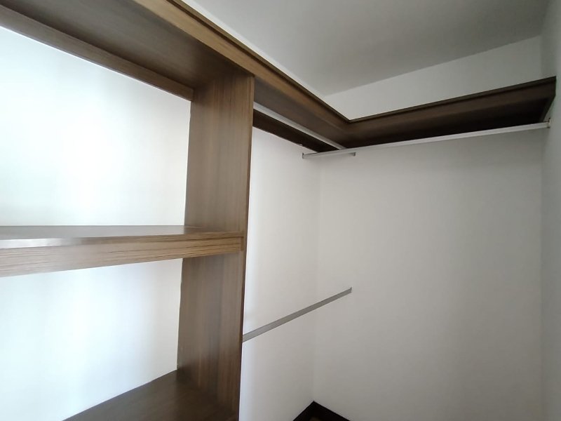 Apartamento en venta en Loma De Las Brujas, Envigado · foto 8 de 18