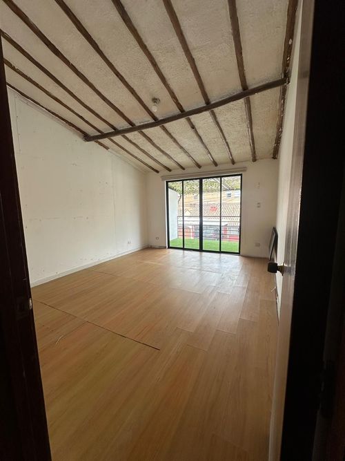 Oficina en arriendo en Centro, Cajicá, 136 m² · foto 2 de 17