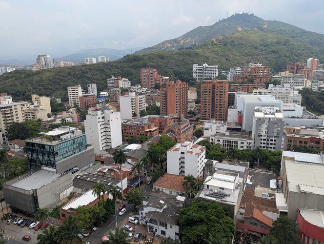 Apartamento de 3 alcobas en venta en San Pedro, Cali, 240 m² · foto 3 de 24