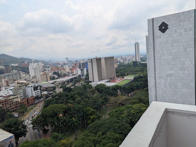 Apartamento de 3 alcobas en venta en San Pedro, Cali, 240 m² · foto 4 de 24