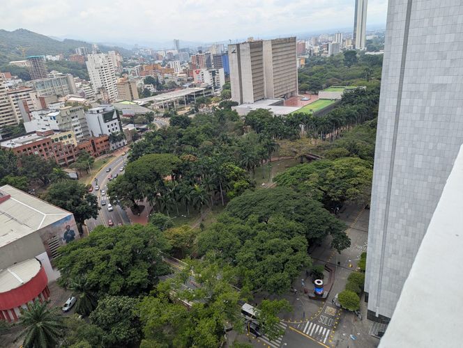 Apartamento de 3 alcobas en venta en San Pedro, Cali, 240 m² · foto 5 de 24