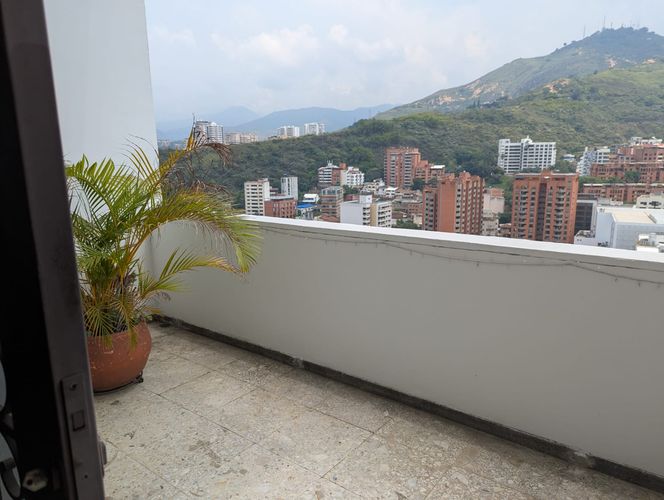 Apartamento de 3 alcobas en venta en San Pedro, Cali, 240 m² · foto 7 de 24
