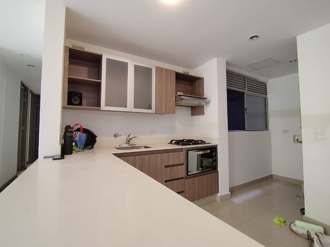 Apartamento de 3 alcobas en arriendo en Ciudad Del Río, Medellín, 100 m² · foto 3 de 24