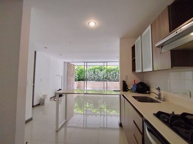Apartamento de 3 alcobas en arriendo en Ciudad Del Río, Medellín, 100 m² · foto 11 de 24