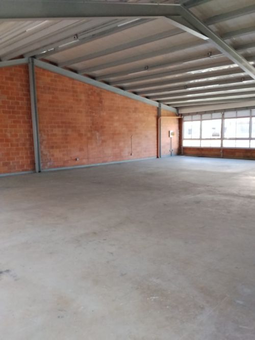 Bodega en arriendo en Santa Mónica, Medellín, 290 m² · foto 5 de 6